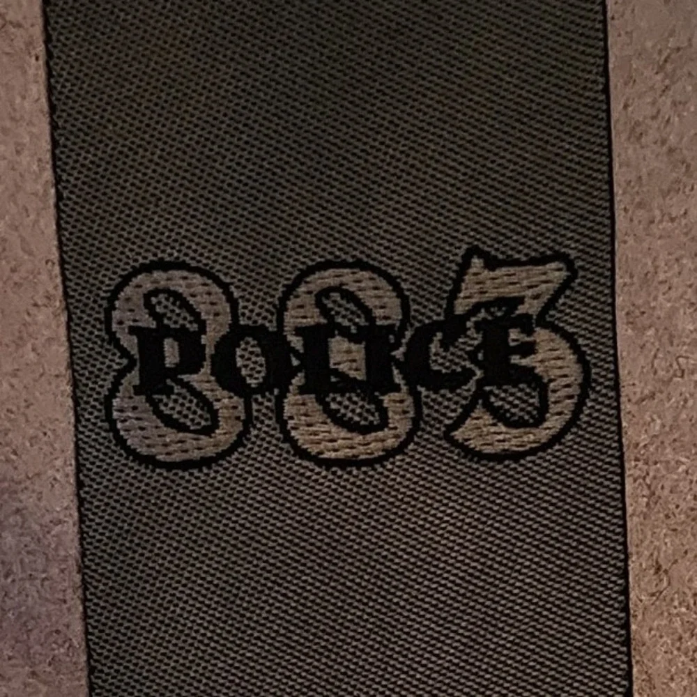 883 Police add celestial